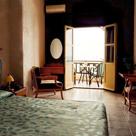 Azure Mare Hotel แอร์ซอนิสซอส ภายนอก รูปภาพ
